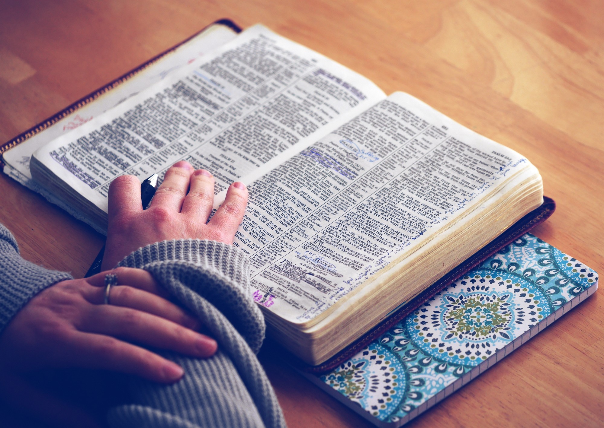 7 Tips for Effectively Reading the Bible