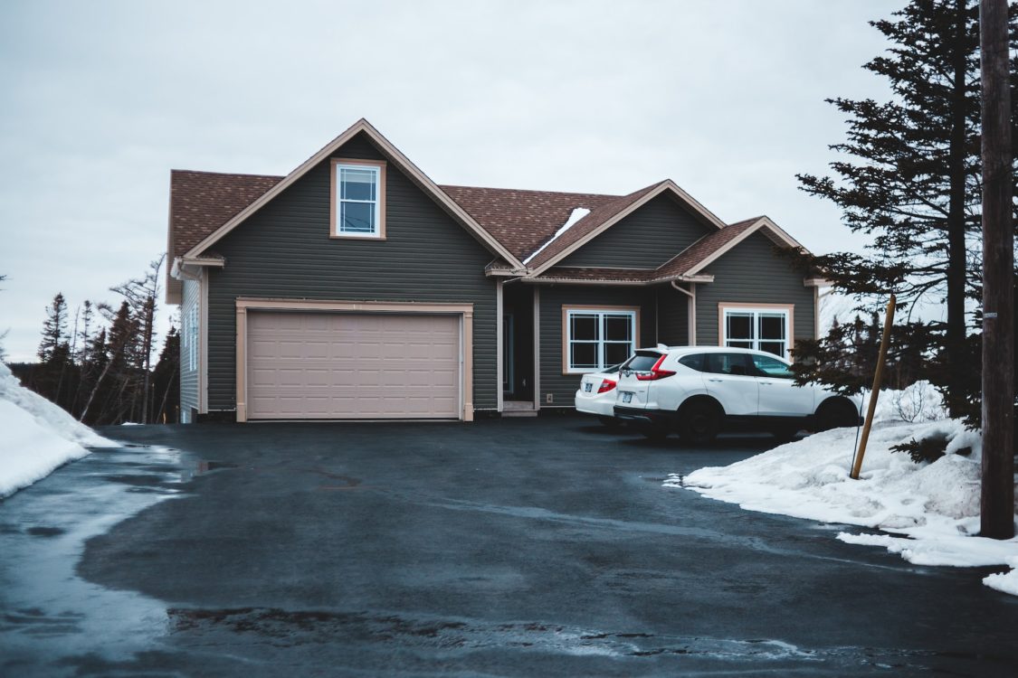 Do Garages Add Value To A Home?￼
