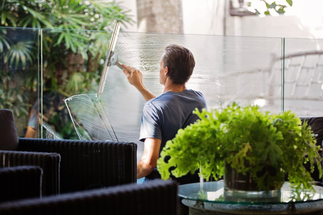 7 Simple Steps to Give Your Home a Thorough Spring Cleaning